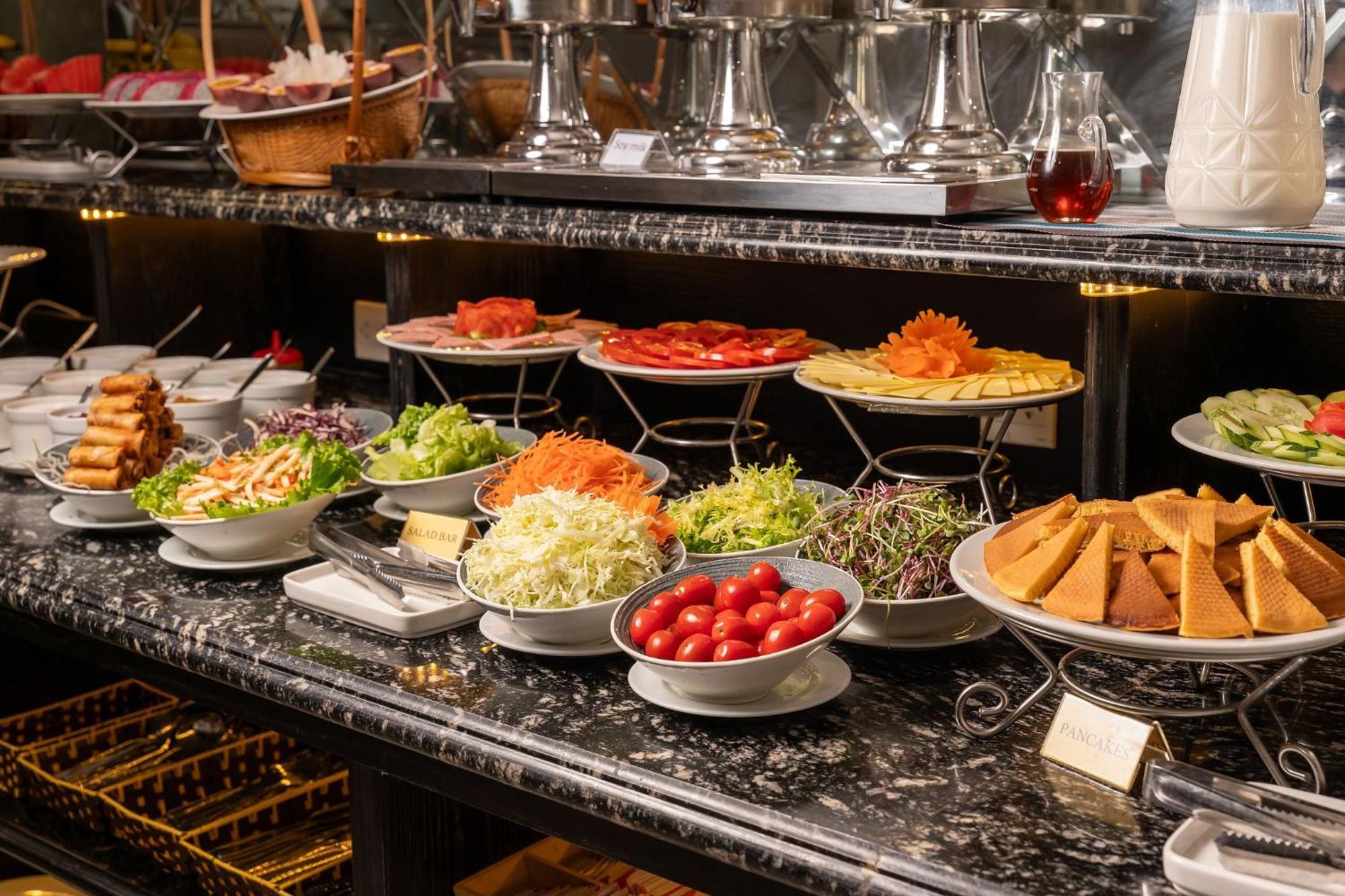 Hotel Amara And